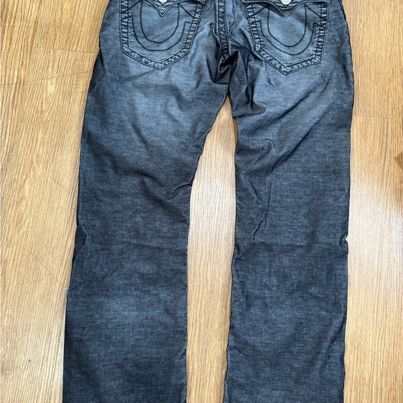 Men's Classic Blue Jeans - Picture 6 of 10